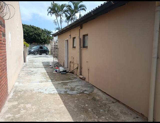 3 BEDROOM FREESTANDING TO LET IN WOODVIEW